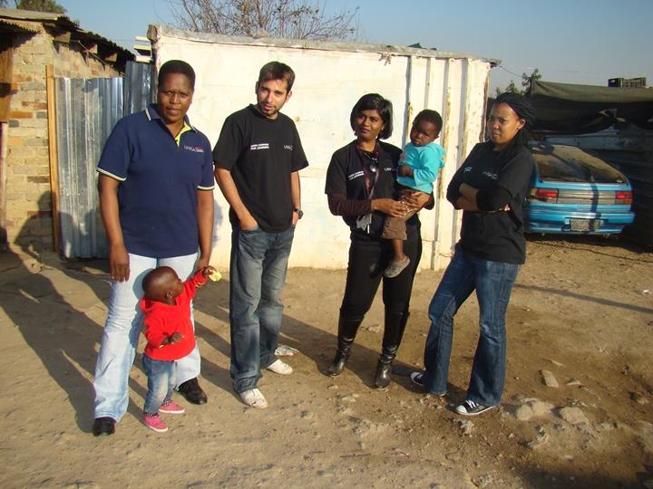 C2A team in Dieplsoot with children of the community