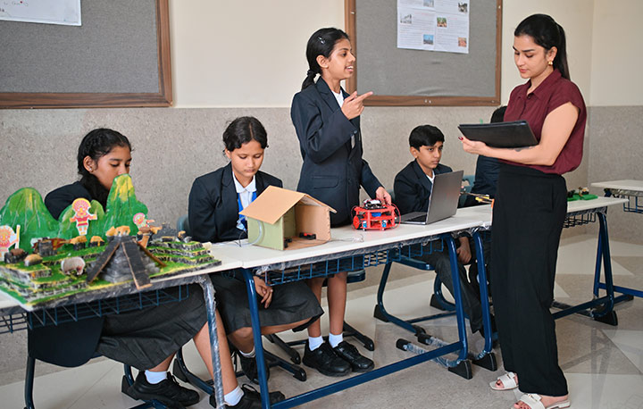 Learning-That-Goes-Beyond-the-Classroom.jpg