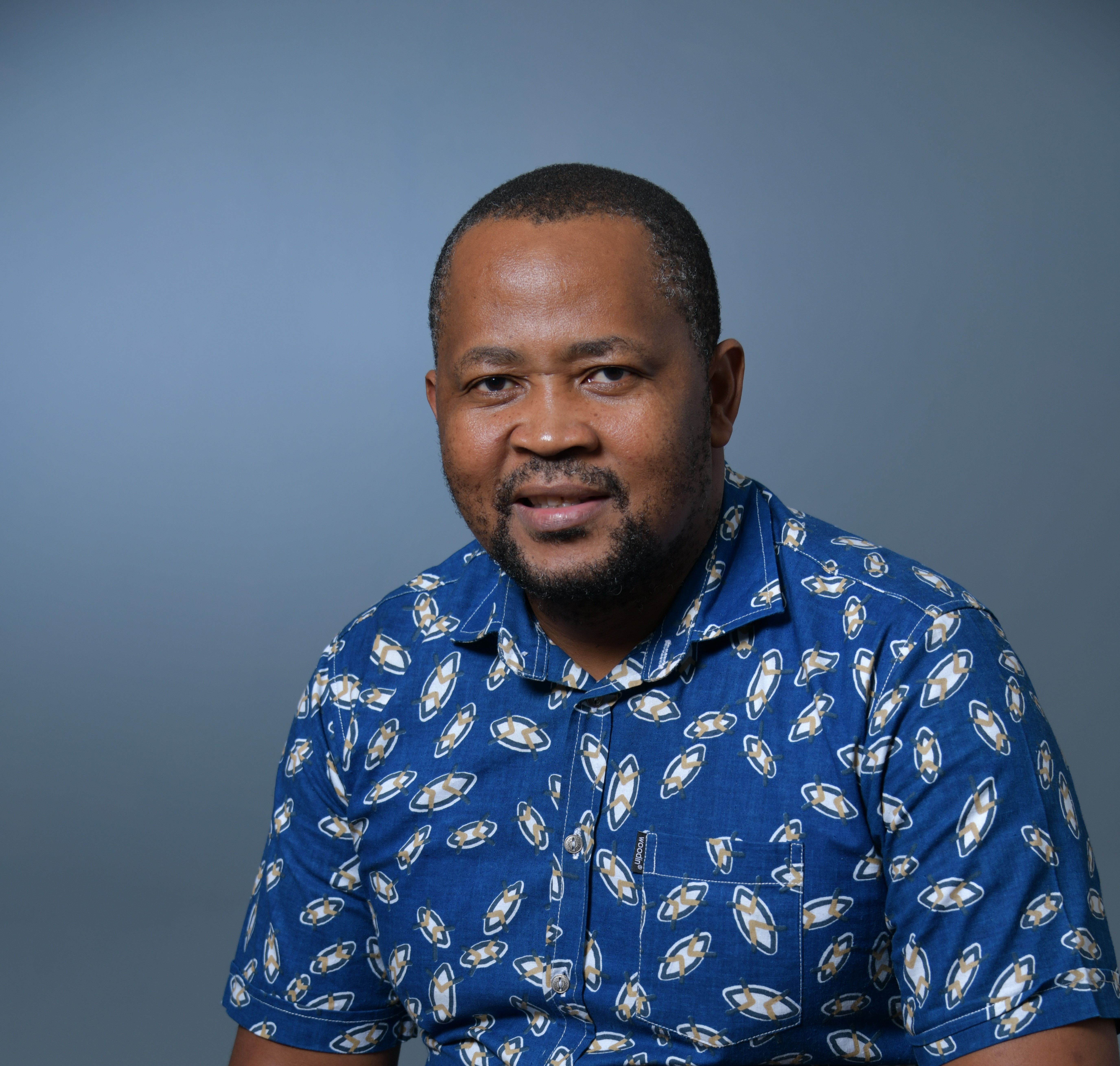 PROF  SM ZUMA PICTURE .JPG