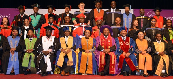 Middle:%20Prof%20Thenjiwe%20Meyiwa%20(Vice-Principal:%20Research,%20Postgraduate%20Studies,%20Innovation%20and%20Commercialisation,%20Acting%20on%20behalf%20of%20the%20VC),%20middle%20right:%20Dr%20Daniel%20Mosia%20(Chairperson%20of%20Council),%20middle%20left:%20Mathews%20Kokong%20(%20Midlands%20Regional%20Director),%20with%20representatives%20from%20Unisa%20management,%20the%20Midlands%20Region,%20and%20various%20colleges%20and%20departments.