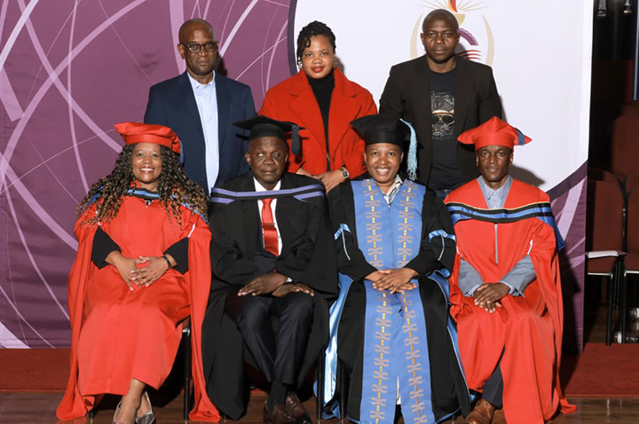 Blind-student-graduates-masters-degree-Unisa-720-478.jpg