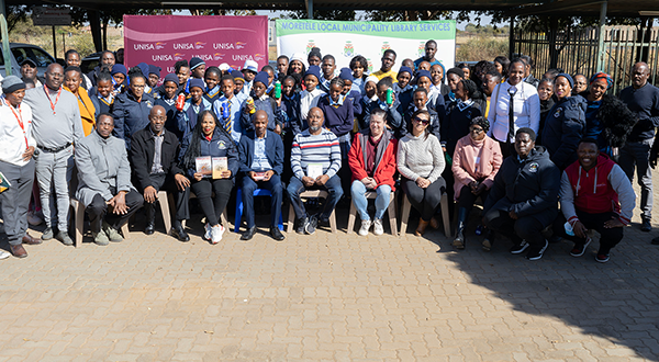 Attendees%20at%20the%20Mphebatho%20Community%20Library