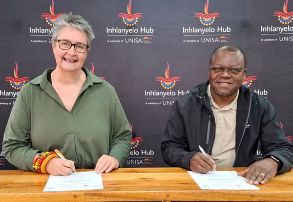 Photo%202_Inhlanyelo%20Hub-OakfieldsMOU_body.jpg