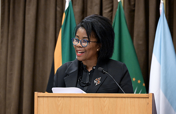 Worlds-foremost-thought-leaders-converge-Unisa-2.jpg