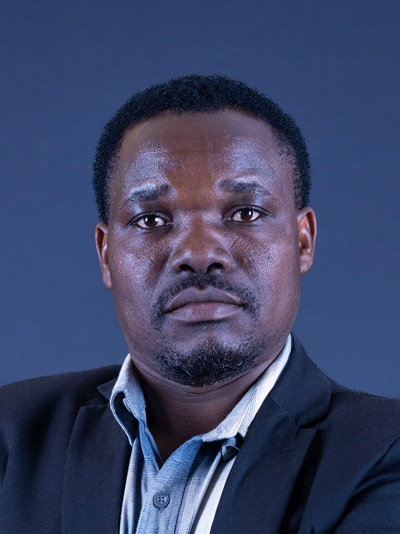 Dr T Netshirovha