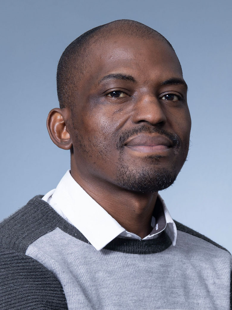 Mr KE Bapela
