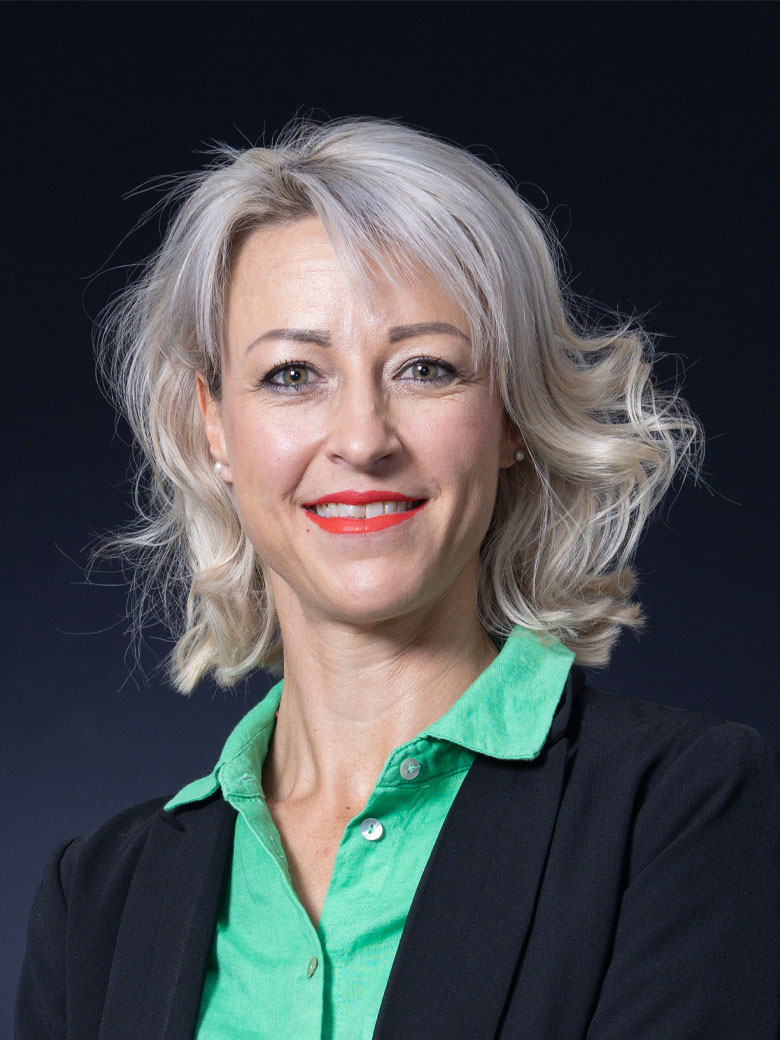 Ms M Fuchs