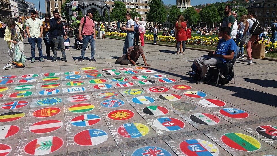 Flaggen aus Kreide in Stuttgart-Mitte (Schlossplatz, Stuttgart)