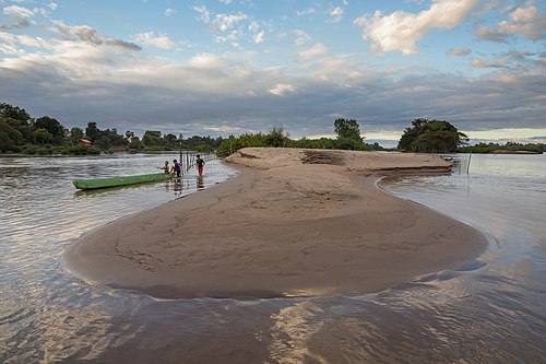 Mekong beach in Si Phan Don