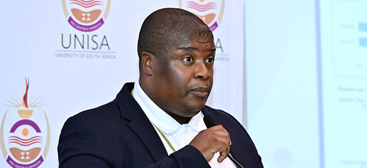 Dr%20Letlhogonolo%20Marumolwa2_body.png