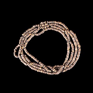 Neolithic talc necklace - PRE.2009.0.237.1.IMG 1833-black