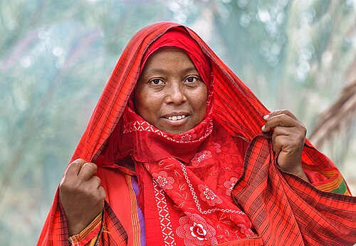 Portrait of a Tunisian woman in traditional costume