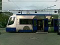 Avant d'une rame Avanto destinée à la ligne du Tram-Train Mulhouse-Vallée de la Thur. Exposée devant la gare de Mulhouse-Ville en avant-première