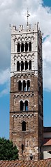 Campanile di Duomo di Lucca.jpg