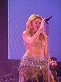 Shakira - Live Paris - 2010 (11).jpg