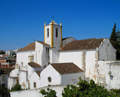 Tavira Igreja Santiago-1-D.jpg