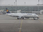 Lufthansa Airbus A321-231 D-AIDU at MUC 17FEB2015.JPG