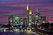 Frankfurt Am Main-Stadtansicht von der Deutschherrnbruecke zu Beginn der Abenddaemmerung.jpg