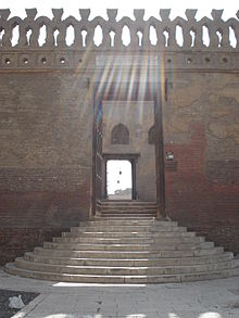 Entrance Sunlight Mosque Ibn Tulun.jpg